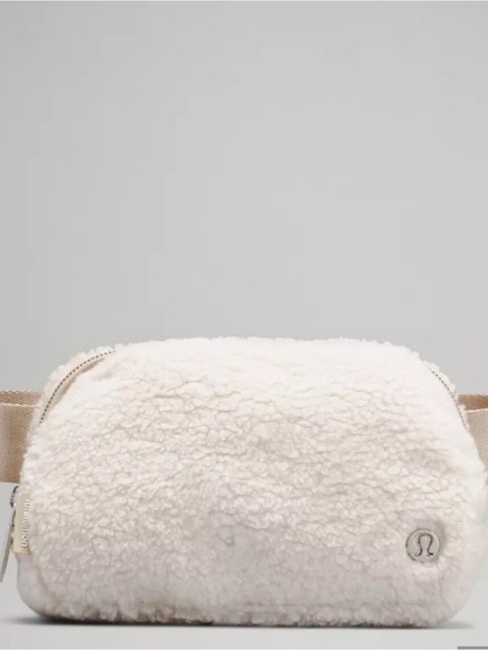 Lululemon Everywhere
Fleece Belt Bag Natural Ivory/Trench NWT - Picture 5 of 5